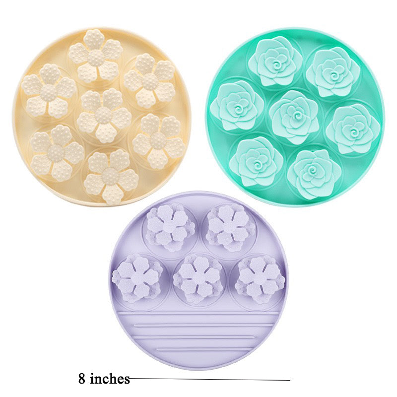 050 Flower-shaped Silicone Pet Lick Pad Slow Feeder Bowl