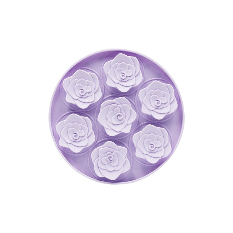 050 Flower-shaped Silicone Pet Lick Pad Slow Feeder Bowl