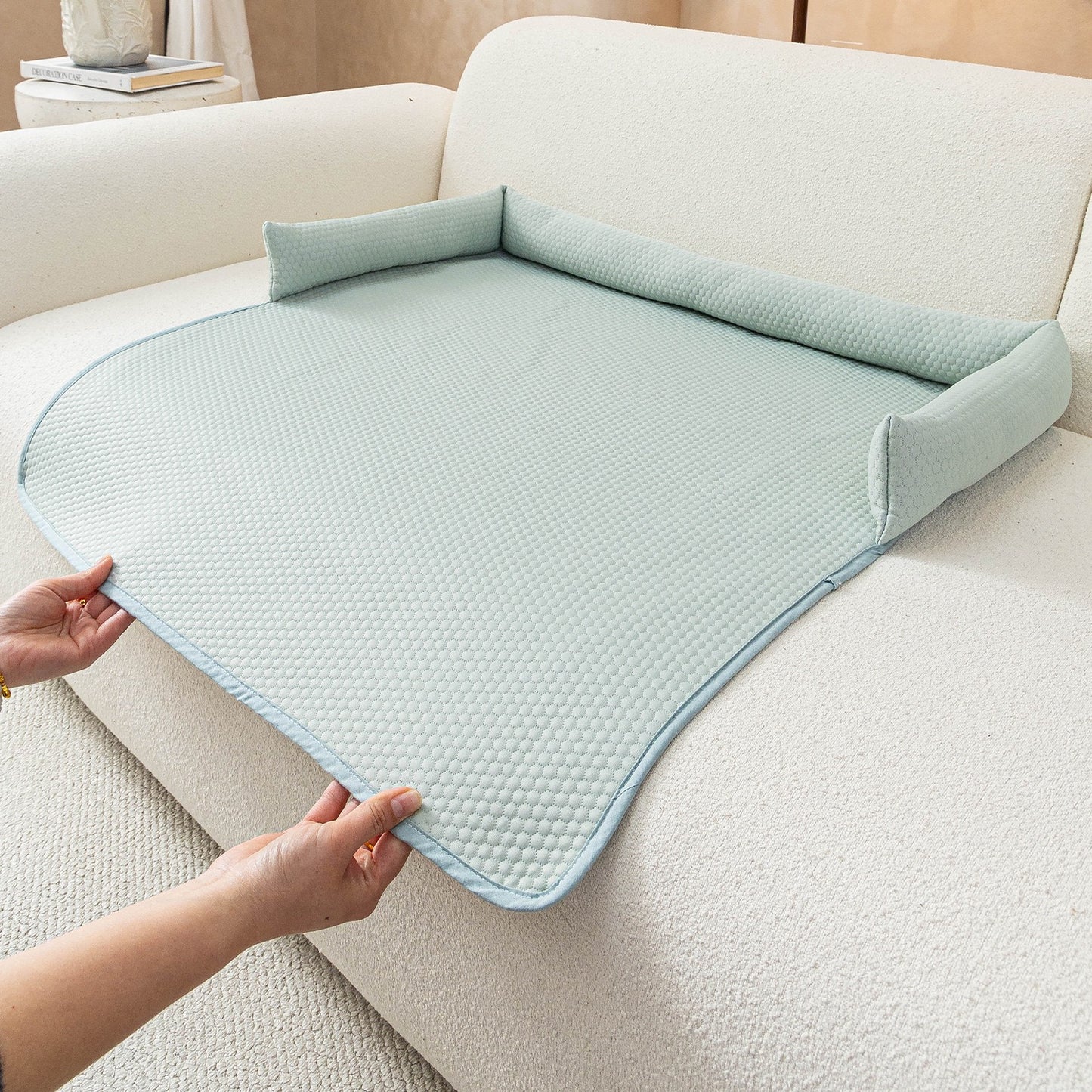 057 Ice Silk Waterproof Pet Cooling Mat