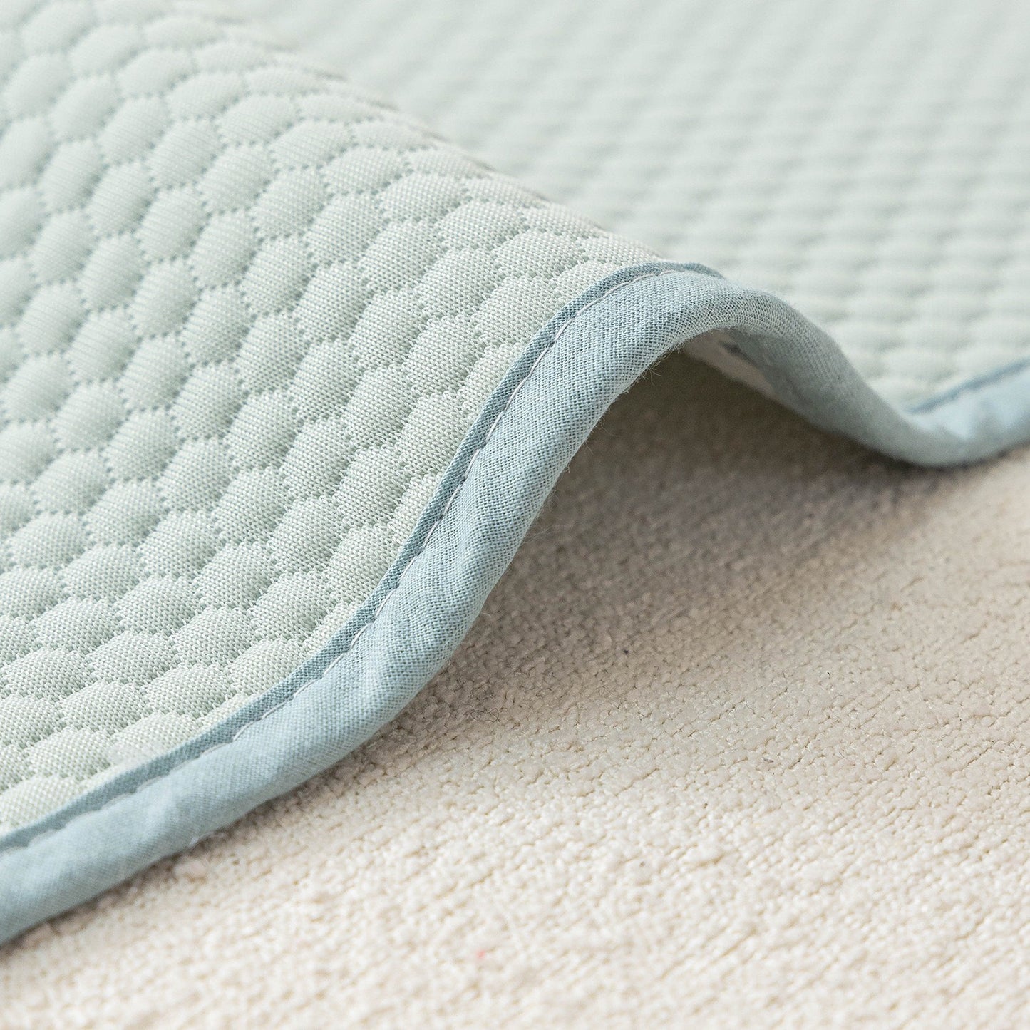 057 Ice Silk Waterproof Pet Cooling Mat