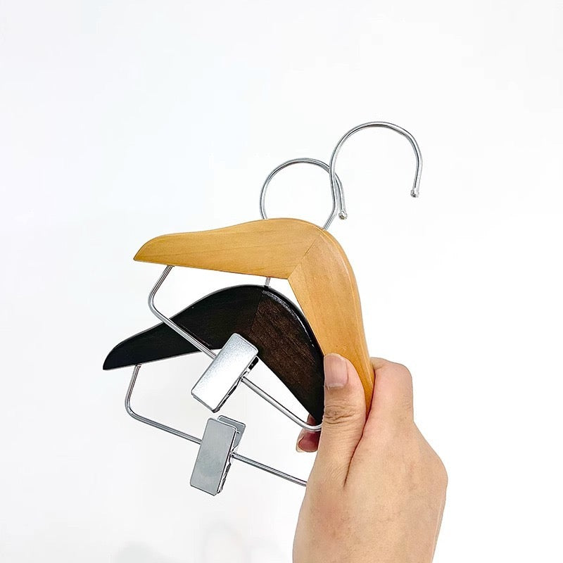 078 Solid Wood Pet Clothes Hangers with Pants Clips