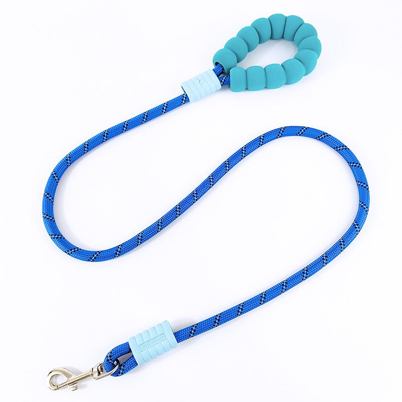 099 Cloud Bubble Cotton Handle Dog Leash